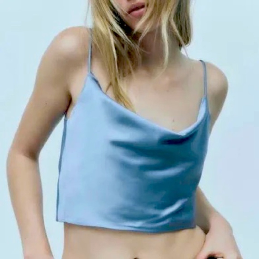 FLASH SALE! BY ZARA A BEAUTIFUL COLOR BLUE! SLEEVELESS CROP TOP TO LAYER OR NOT👚